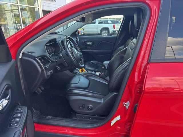 Photo of 2019 Firecracker Red Clearcoat Jeep Cherokee