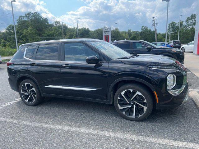 Photo of 2022 Black Diamond Mitsubishi Outlander