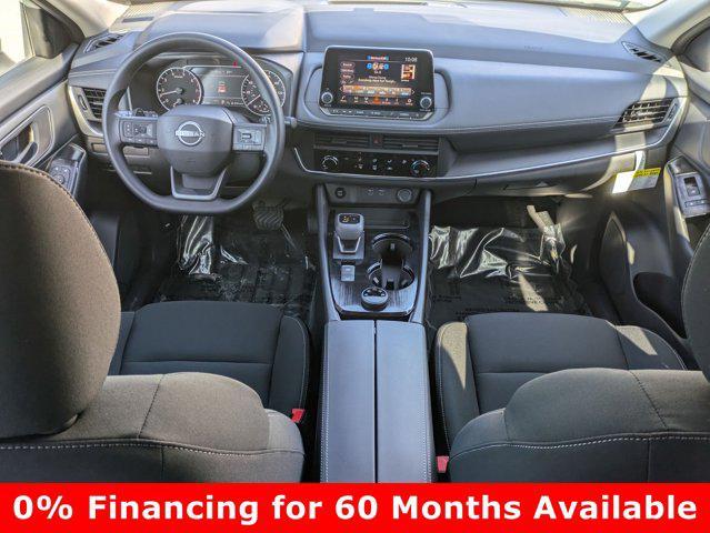 Photo of 2025 Everest White Pearl Nissan Rogue