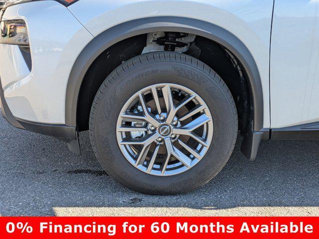 Photo of 2025 Everest White Pearl Nissan Rogue