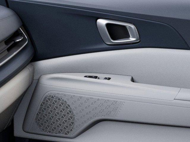 Photo of 2025 Ivory Silver Kia Carnival Hybrid