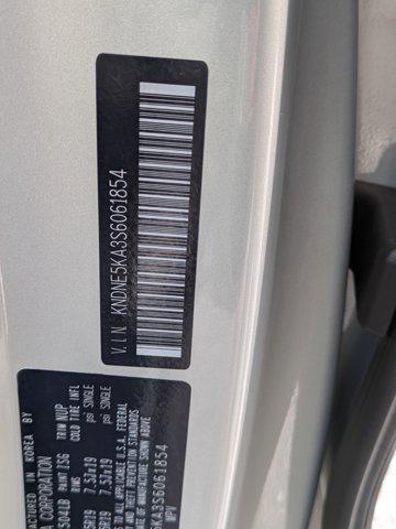 Photo of 2025 Ivory Silver Kia Carnival Hybrid