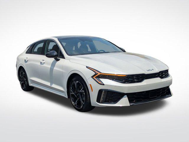 Photo of 2025 Snow White Pearl Kia K5