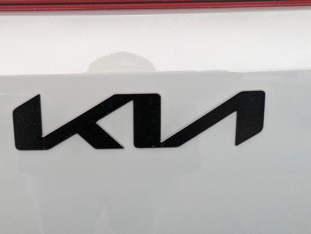 Photo of 2025 Ceramic Silver Kia Carnival Hybrid