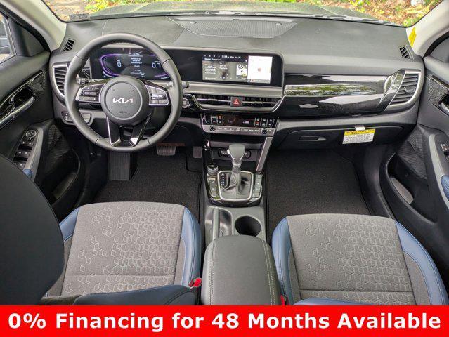 Photo of 2025 Gravity Gray Kia Seltos
