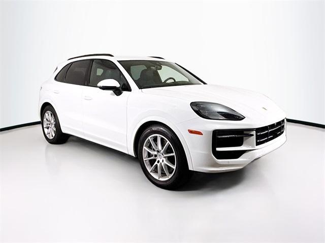 Photo of 2024 White Porsche Cayenne