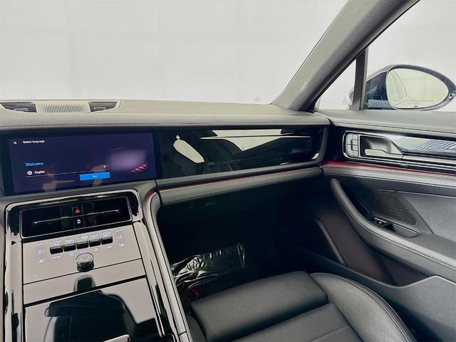Photo of 2025 Black Porsche Panamera
