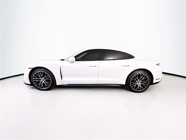 Photo of 2023 White Porsche Taycan