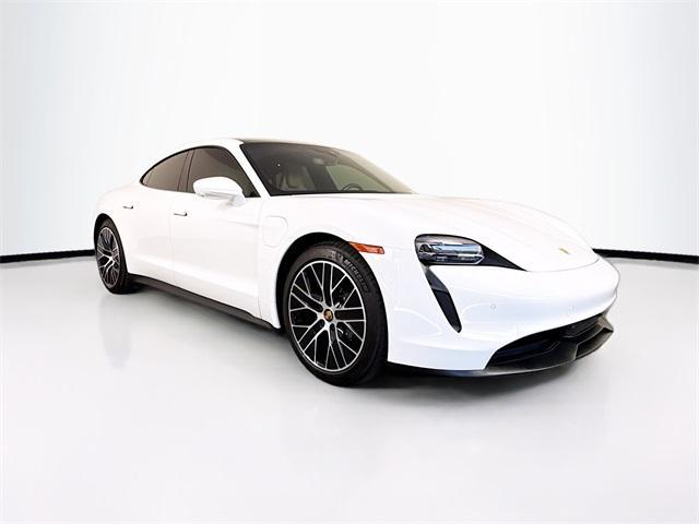 Photo of 2023 White Porsche Taycan