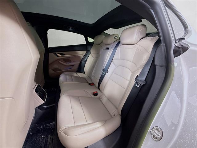 Photo of 2023 White Porsche Taycan