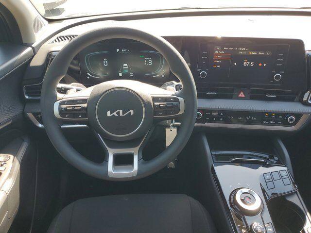 Photo of 2025 Gravity Gray Kia Sportage Hybrid