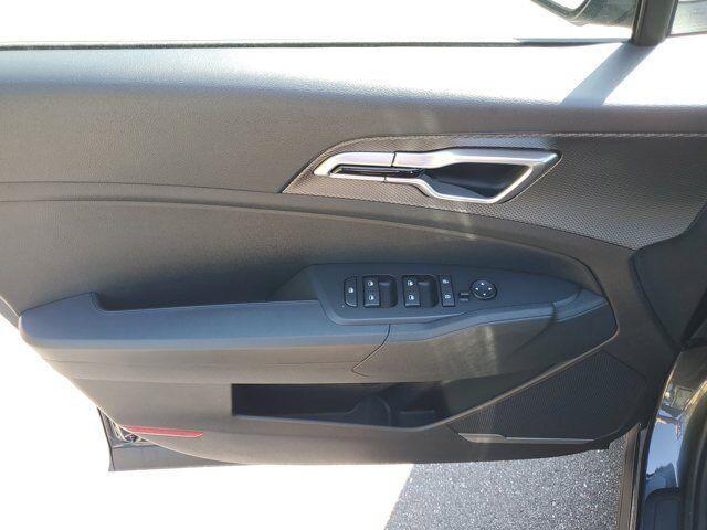 Photo of 2025 Gravity Gray Kia Sportage Hybrid