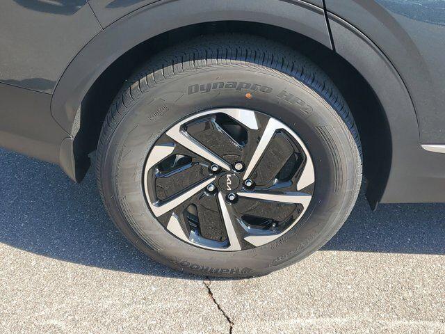 Photo of 2025 Gravity Gray Kia Sportage Hybrid