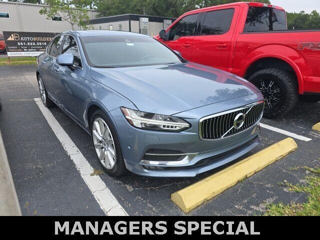 2017 Volvo S90