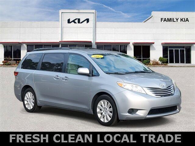 2015 Toyota Sienna