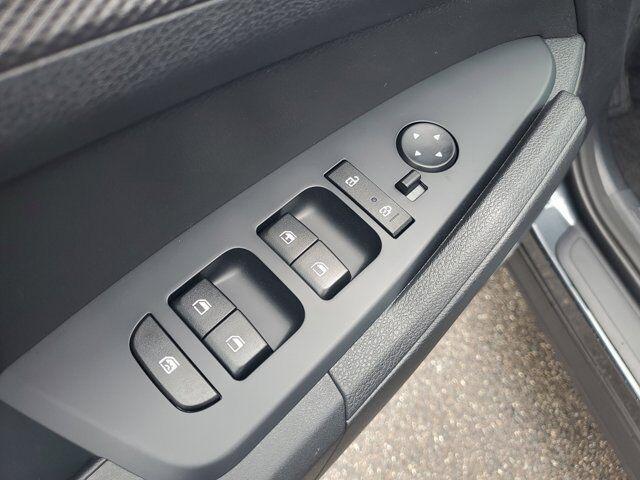 Photo of 2025 Gravity Gray Kia Sportage