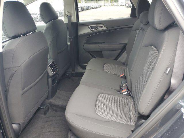 Photo of 2025 Gravity Gray Kia Sportage