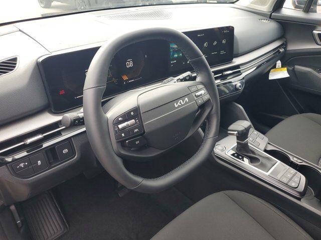 Photo of 2026 Gray Metallic Kia Sportage