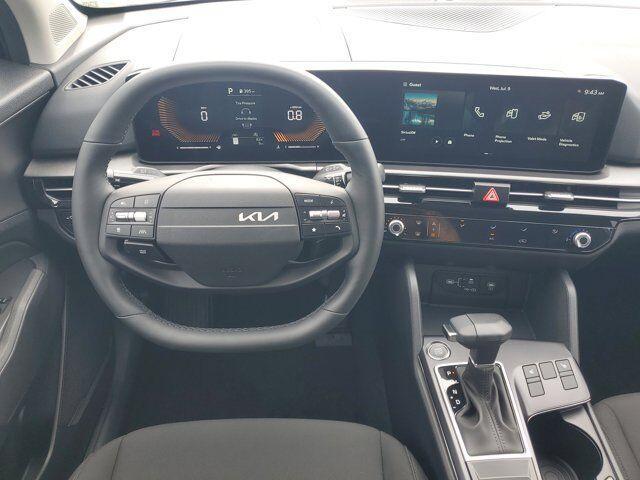 Photo of 2026 Gray Metallic Kia Sportage