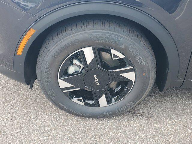 Photo of 2026 Gray Metallic Kia Sportage