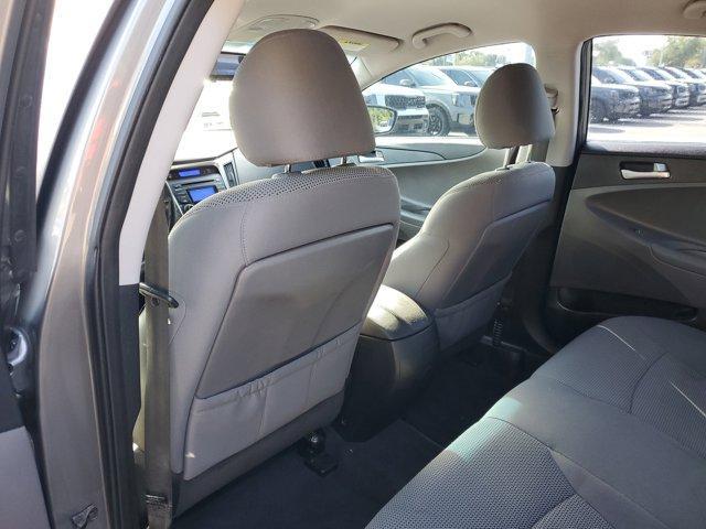 Photo of 2013 Harbor Gray Metallic Hyundai SONATA