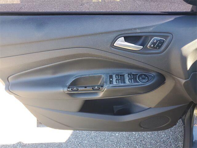 Photo of 2016 Magnetic Ford Escape