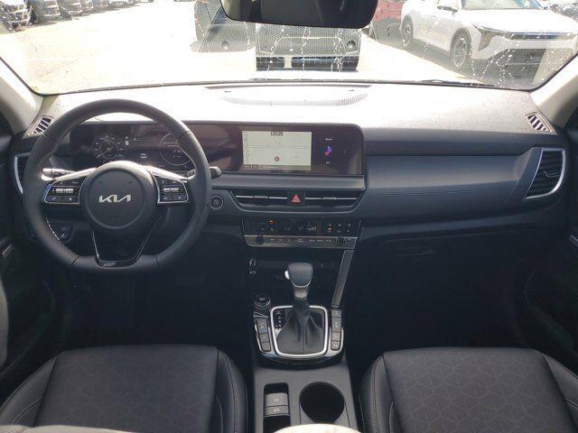 Photo of 2026 Snow White Pearl Kia Seltos