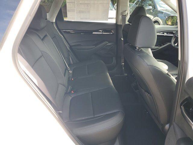 Photo of 2026 Snow White Pearl Kia Seltos