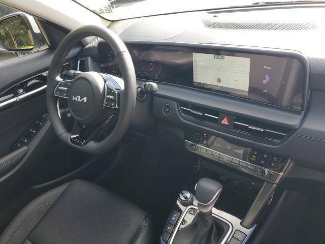 Photo of 2026 Snow White Pearl Kia Seltos