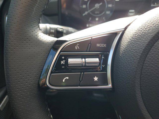Photo of 2026 Snow White Pearl Kia Seltos