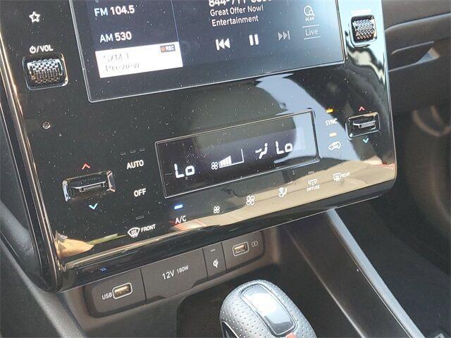 Photo of 2022 Quartz White Hyundai TUCSON