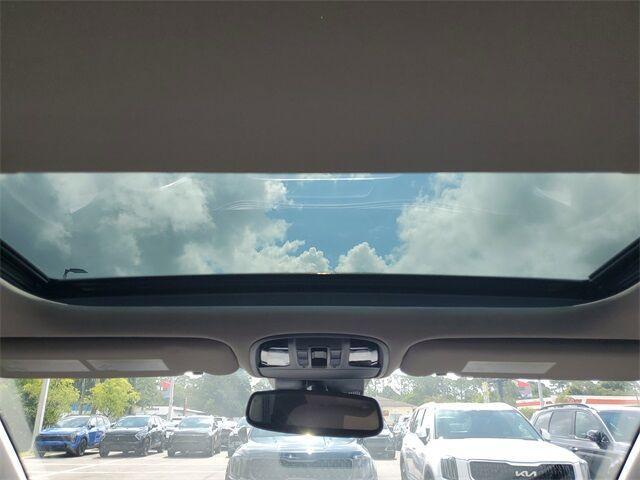 Photo of 2019 Titanium Silver Kia Sorento