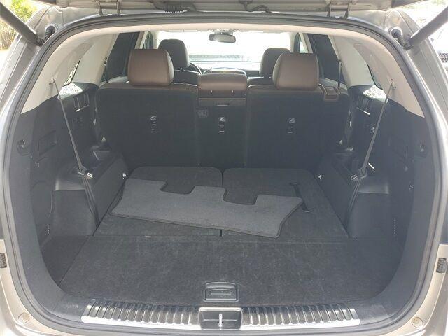 Photo of 2019 Titanium Silver Kia Sorento