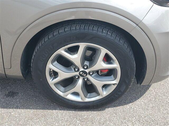 Photo of 2019 Titanium Silver Kia Sorento