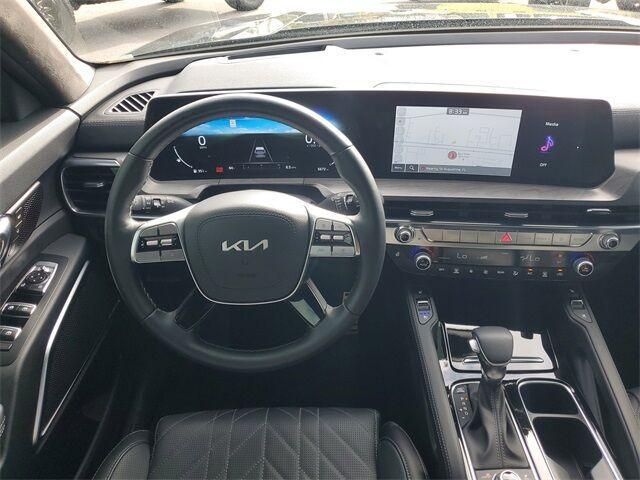 Photo of 2025 Ebony Black Kia Telluride