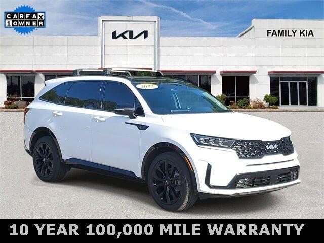 Photo of 2022 Glacial White Pearl Kia Sorento