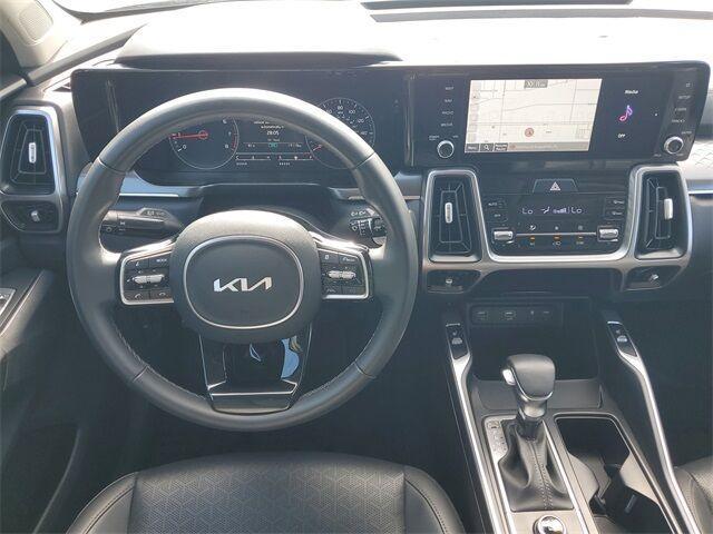 Photo of 2023 Ebony Black Kia Sorento