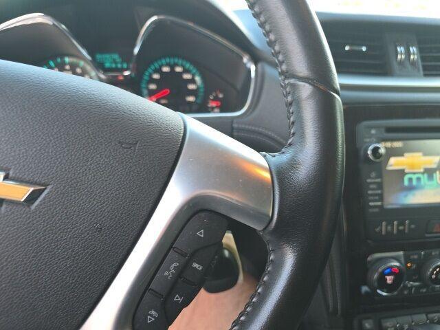 Photo of 2015 Silver Ice Metallic Chevrolet Traverse