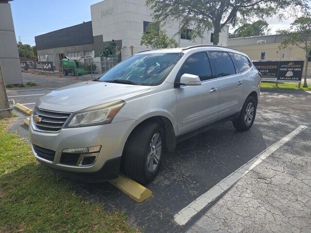 Photo of 2015 Silver Ice Metallic Chevrolet Traverse