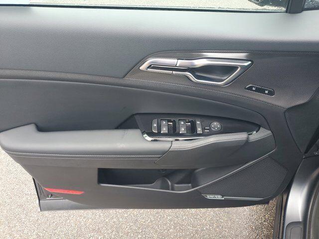 Photo of 2025 Shadow Kia Sportage Hybrid