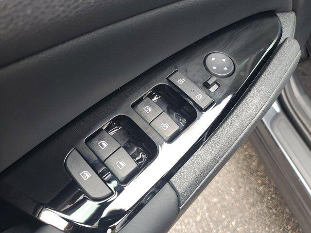 Photo of 2025 Shadow Kia Sportage Hybrid