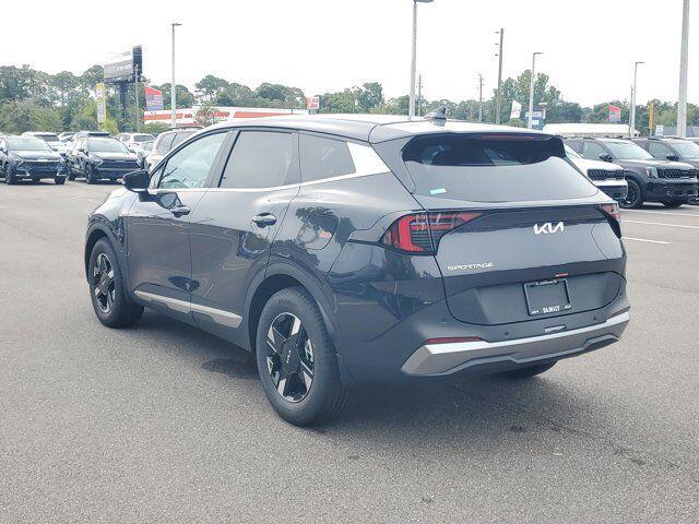 Photo of 2026 Gray Metallic Kia Sportage