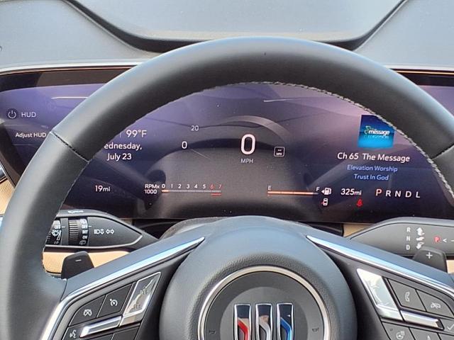 Photo of 2025 Summit White Buick Enclave