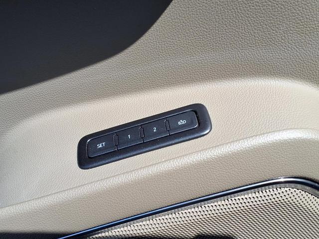 Photo of 2019 Dark Sapphire Blue Metallic GMC Yukon