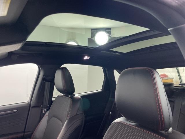 Photo of 2023 Atlas Blue Metallic Ford Escape