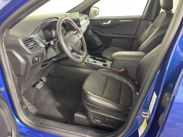Photo of 2023 Atlas Blue Metallic Ford Escape