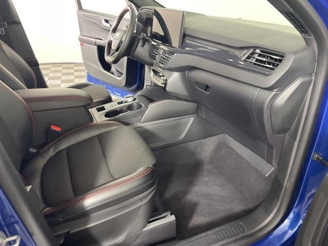 Photo of 2023 Atlas Blue Metallic Ford Escape