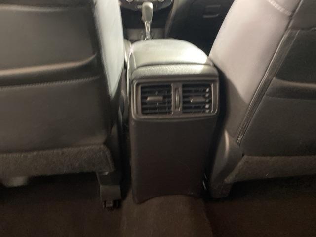 Photo of 2015 Super Black Nissan Rogue