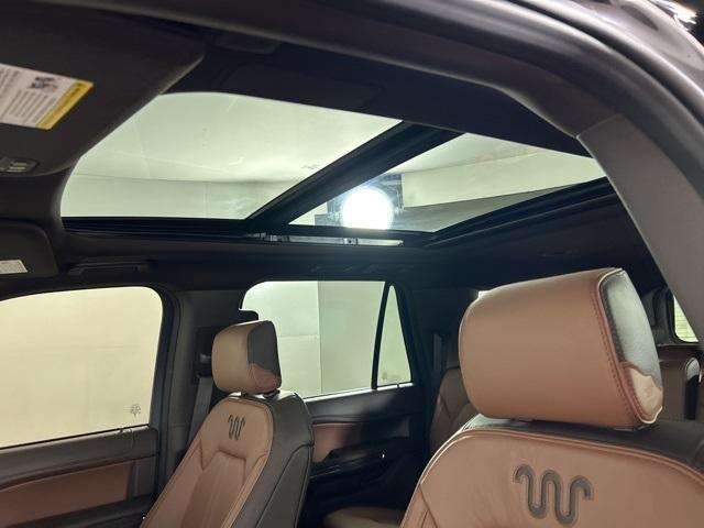 Photo of 2024 Black Metallic Ford Expedition Max