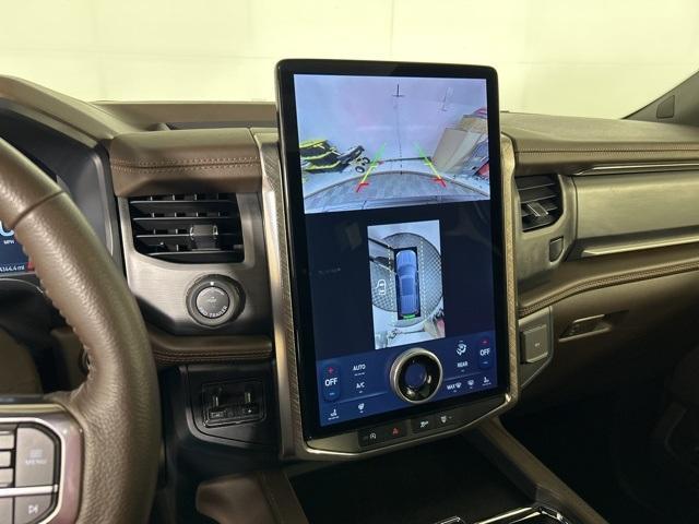 Photo of 2024 Black Metallic Ford Expedition Max